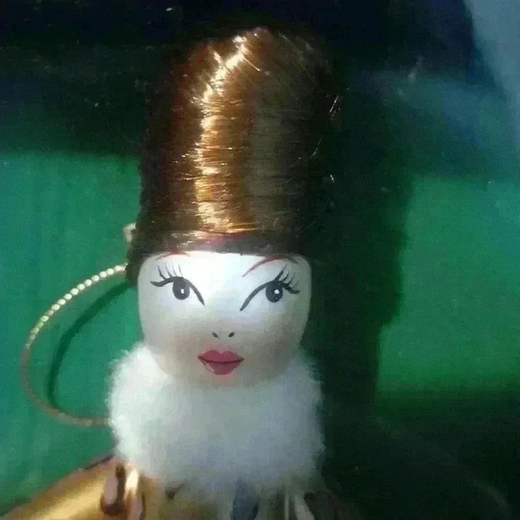 Bloomingdale's ornament shopping girl - Picture 2 of 4